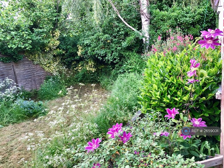 4 bedroom house in New High Street, Headington, Oxford, OX3 (4 bed) (#2659031)