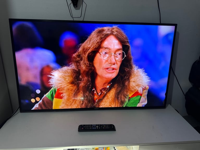 Free delivery 48”Samsung 4k Smart LED UHDTV 