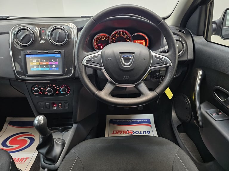2017 Dacia Sandero 1.5 dCi Laureate 5dr HATCHBACK Diesel Manual