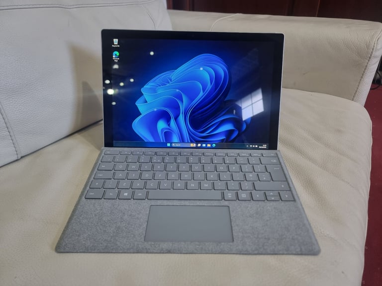 image for Microsoft Surface Pro 5. i7 7660U, 16GB RAM, 1TB NVME.