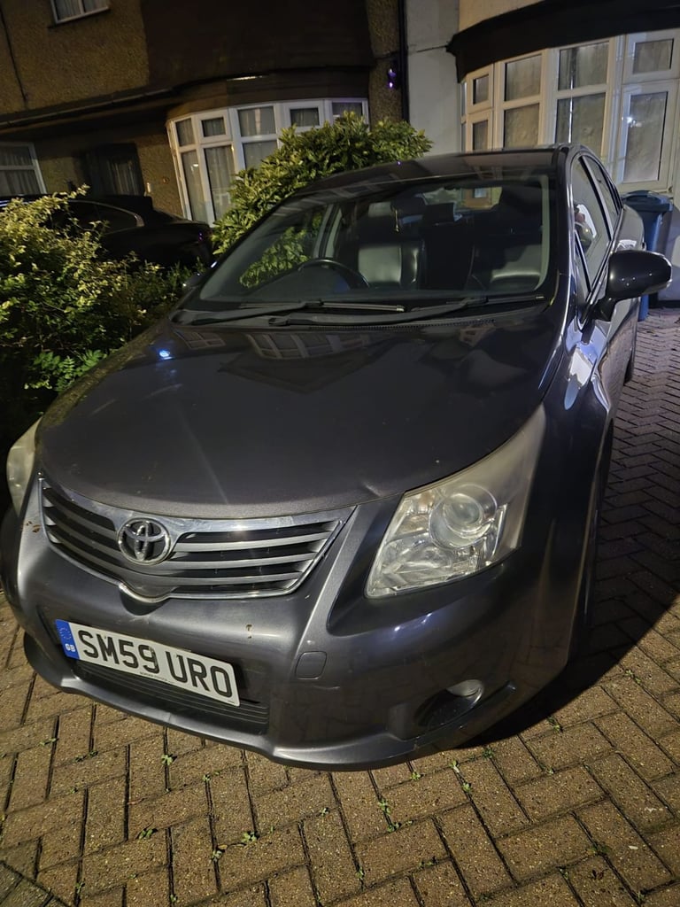 Toyota, AVENSIS, Saloon, 2010, Manual, 1798 (cc), 4 doors
