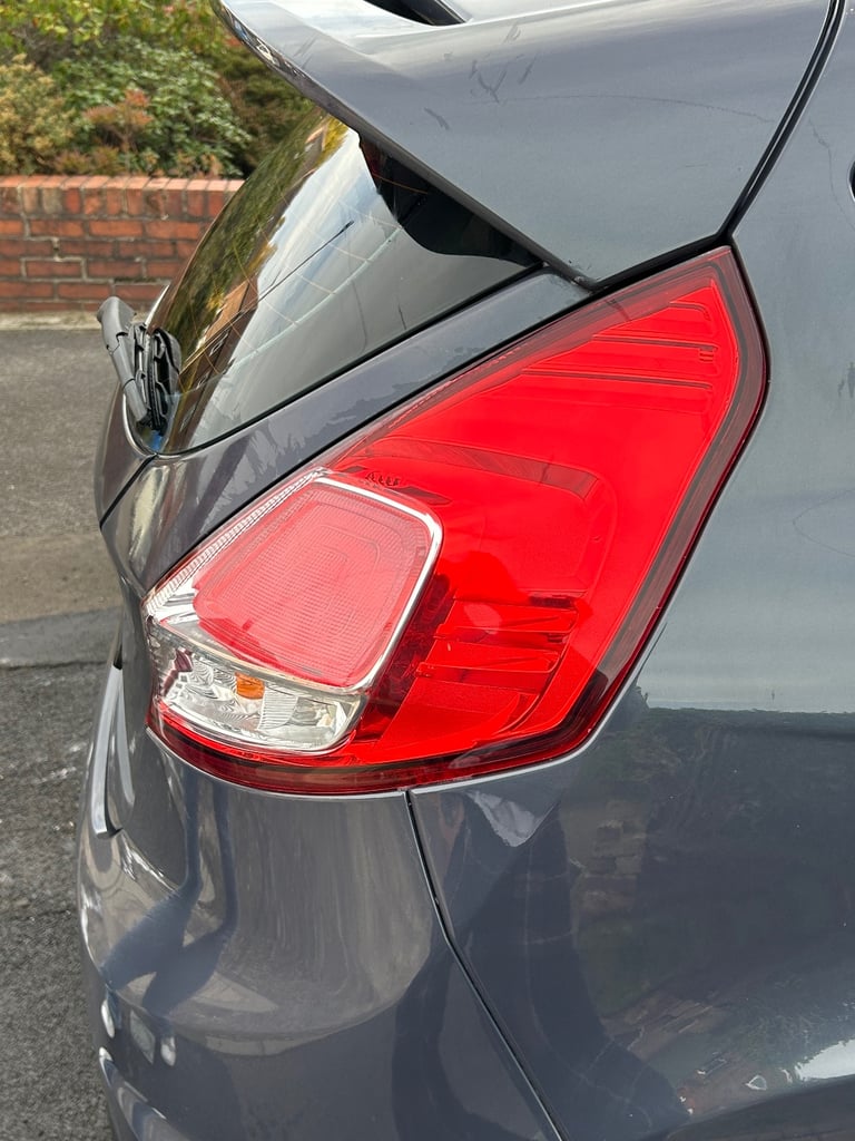 Ford, FIESTA, Hatchback, 2013, Manual, 1560 (cc), 3 doors