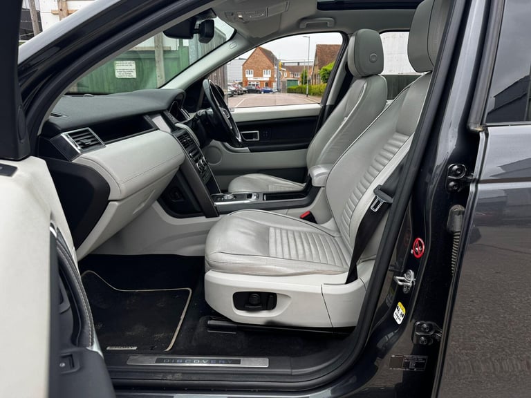 2017 Land Rover Discovery Sport 2.0 Si4 HSE Dynamic Lux Auto 4WD Euro 6 (s/s) 5dr ESTATE Petrol A...