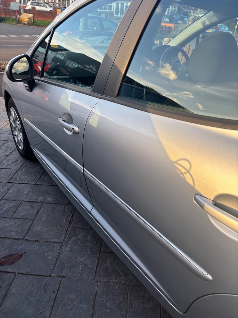 Peugeot, 207, Hatchback, 2011, Manual, 1360 (cc), 5 doors