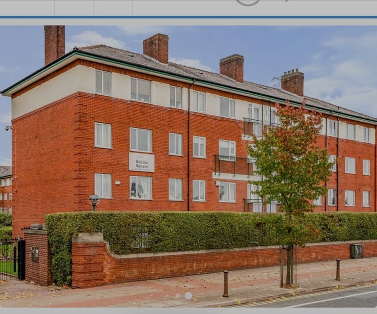 2 bed apartment in St James Park Salford furnished