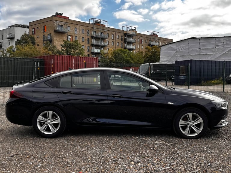 2019 Vauxhall Insignia 1.5T [165] Design Nav 5dr HATCHBACK PETROL Manual