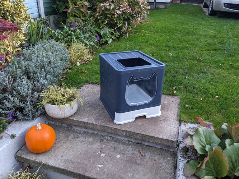 Cat Litter Box Enclosure for Small Cats & Rabbits (Foldable)