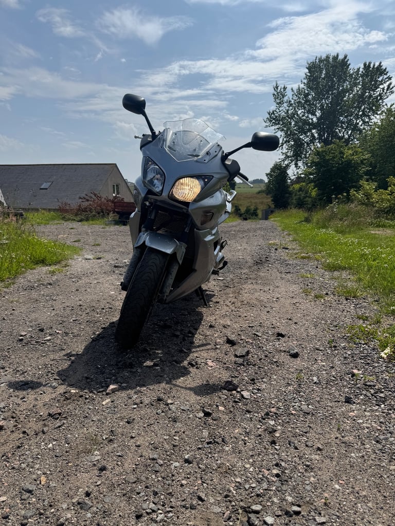 Honda cbf 1000cc £1300 or swap for car