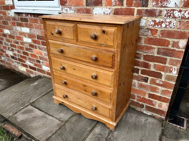 Large Solid Pine Chest of Drawers for Upcycling Project / Painting - Good Condition 