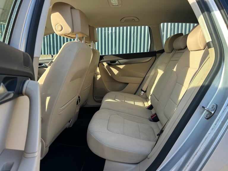 2011 Volkswagen Passat 2.0 TDI Bluemotion Tech SE 5dr DSG ESTATE Diesel Automatic