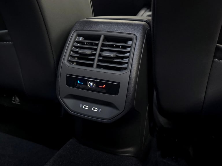 2025 Cupra Formentor 1.5 eHybrid 25.8kWh V1 SUV 5dr Petrol Plug-in Hybrid DSG Euro 6 (s/s) (204 H...