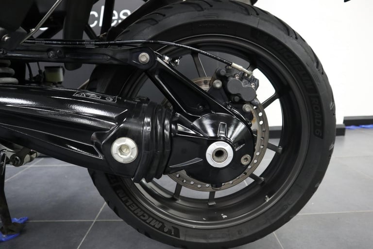 Triumph Tiger Explorer XRX. 2 Owners, Genuine Triumph Metal Side Boxes