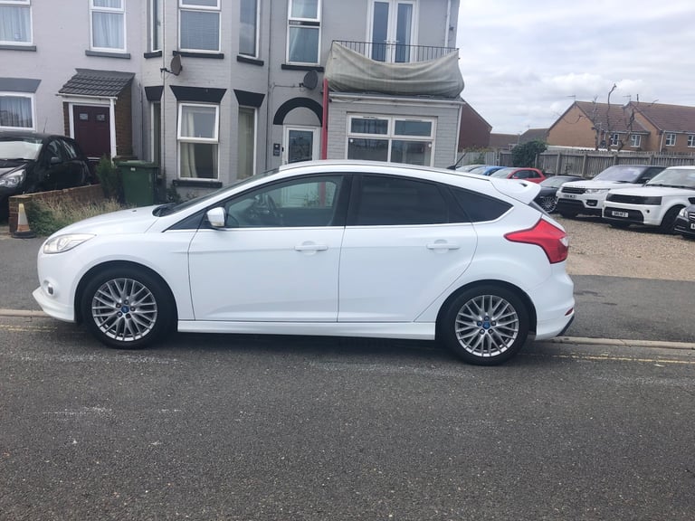 2012 Ford Focus 1.6 182 EcoBoost Zetec S 5dr HATCHBACK Petrol Manual