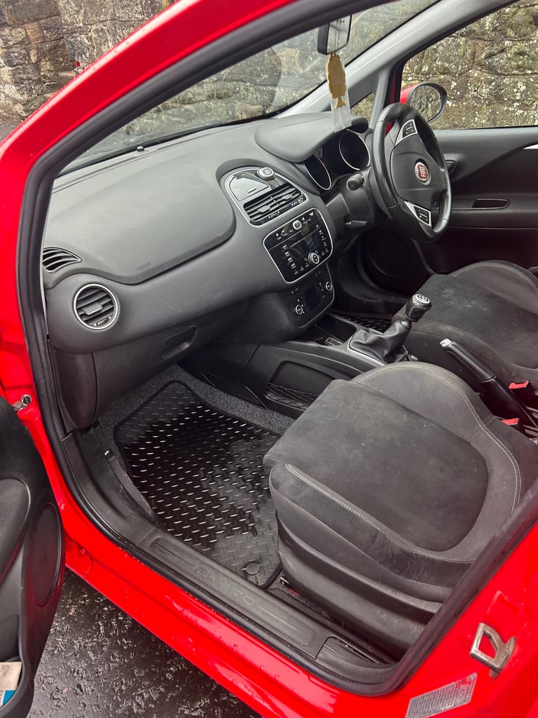 Fiat, PUNTO, Hatchback, 2016, Manual, 1242 (cc), 5 doors