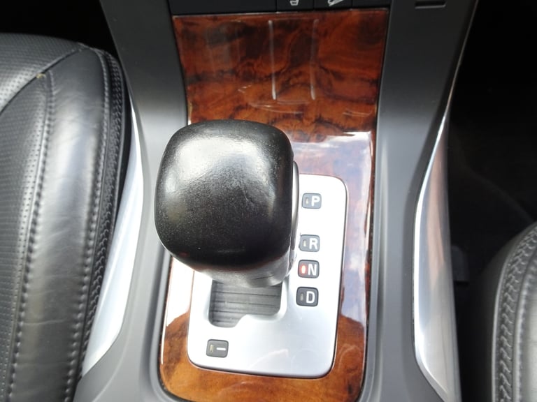 D5 [205] SE Lux Geartronic Nav *CAMBELT+13 SERVICES+SAME OWNER 15 YEARS*