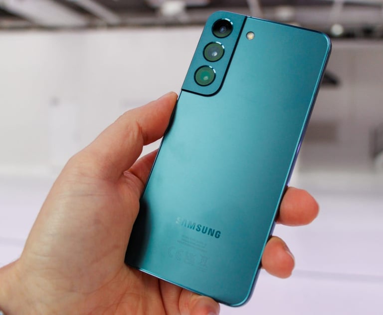 Like New Used Samsung Galaxy S22 Unlocked One Year Warranty 