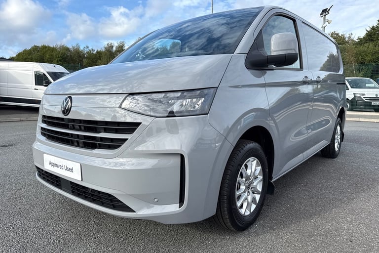 2025 Volkswagen Transporter T28 Panel Van Commerce Pro SWB 110 PS 2.0 TDI 6sp Manual -  Camper Sp...