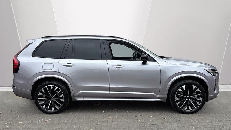  Volvo XC90 Ultra, T8 AWD Plug-in hybrid, Electric/Petrol, Dark, 7 Seats Petrol Automatic
