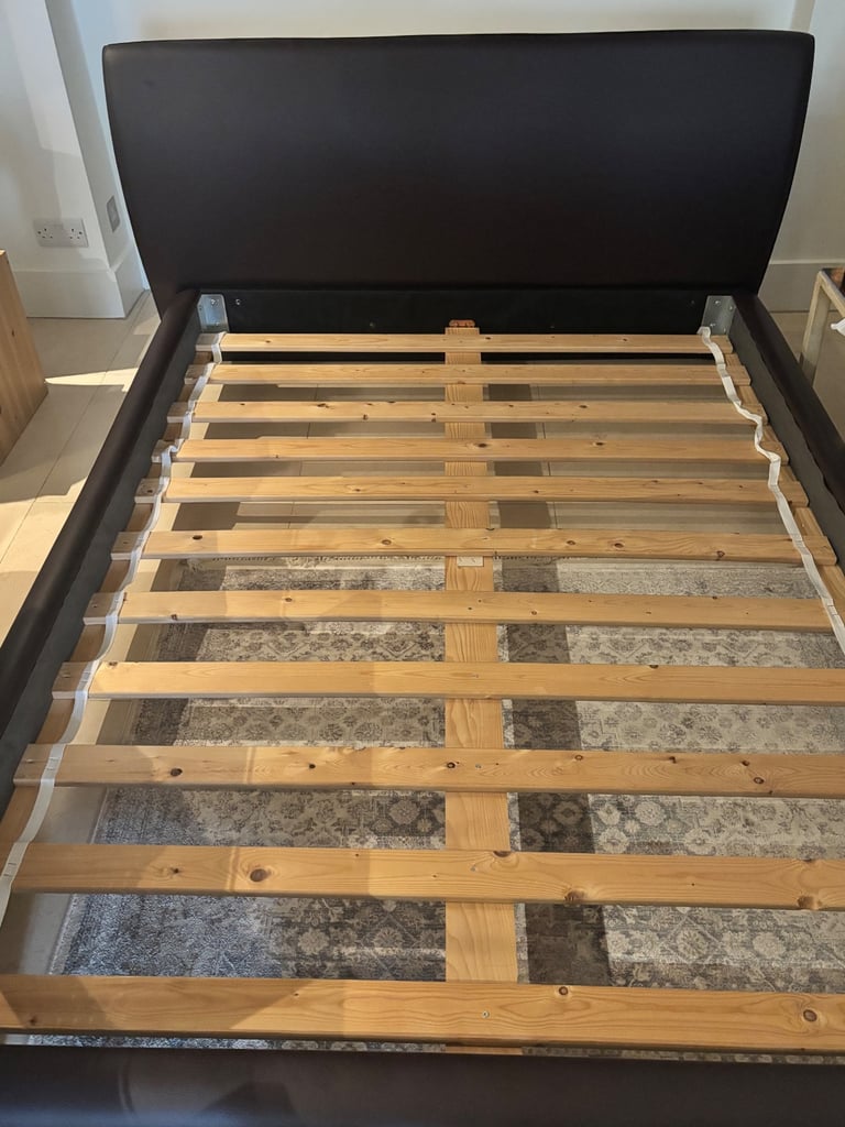 Double bed as new