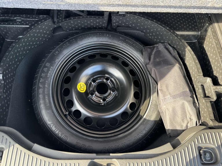 2016 Vauxhall Mokka 1.6 Mokka SE S/S 5dr SUV Petrol Manual