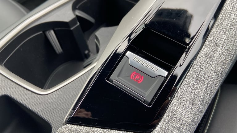 2025 Peugeot 3008 1.2 HYBRID GT SUV 5dr Petrol Hybrid e-DSC6 Euro 6 (s/s) (136 ps) SUV Hybrid Aut...