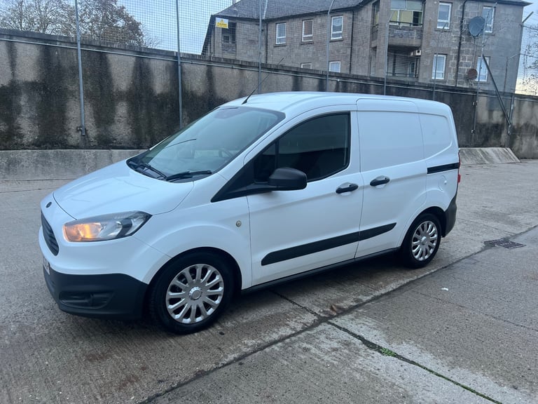 2017 67 FORD TRANSIT COURIER