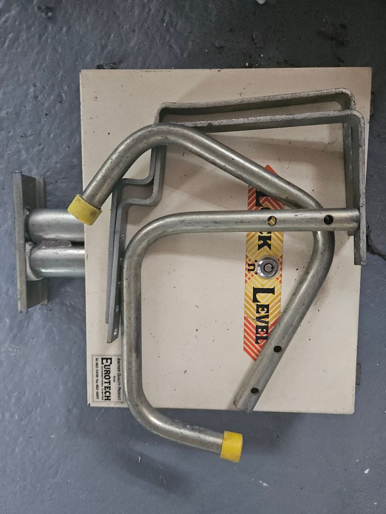 image for Caravan leveller levelling 