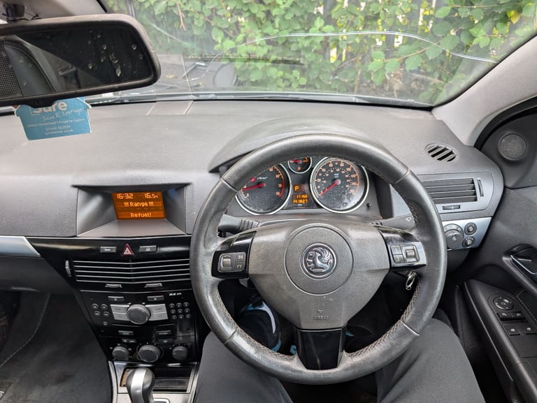 Vauxhall, ASTRA, Hatchback, 2009, Other, 1796 (cc),5 doors - Image 2