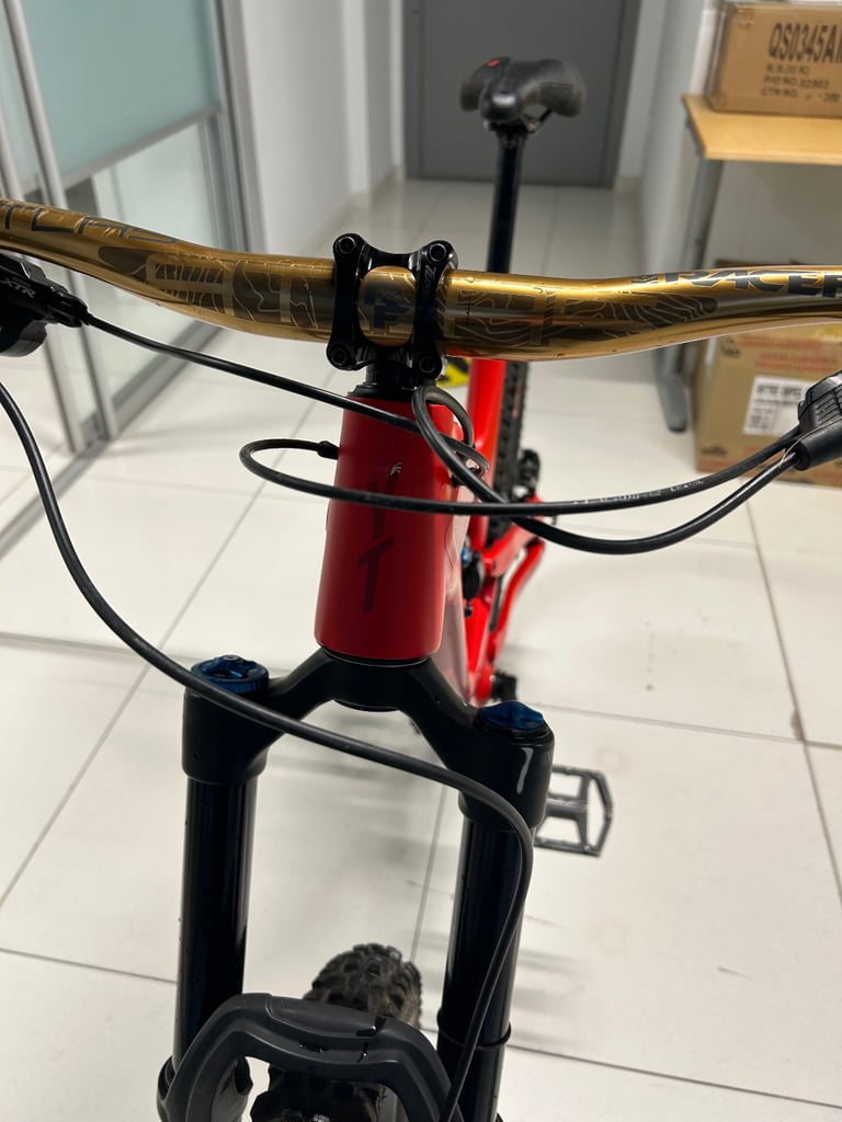 YT Capra CF Pro Full Suspension Mountain Bike Men’s MTB Large 