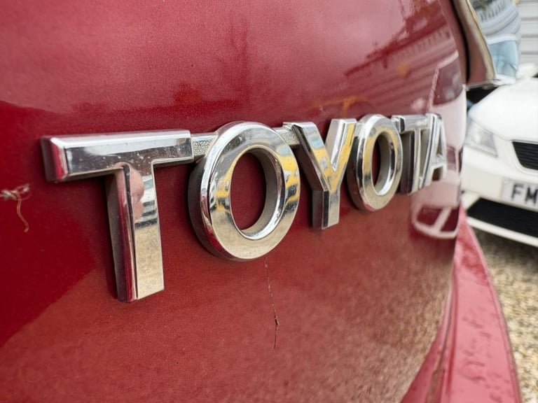 2012 Toyota Yaris 1.33 VVT-i T Spirit 5dr Multidrive S HATCHBACK PETROL Automatic