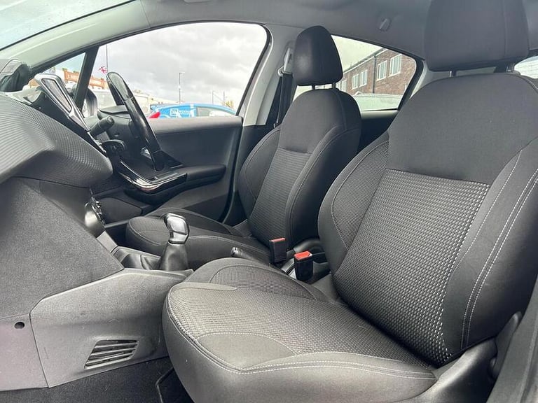 2018 Peugeot 208 1.2 PureTech Allure Hatchback 5dr Petrol Manual Euro 6 (s/s) (82 ps) Hatchback P...
