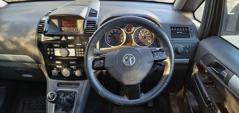 Ford, KUGA, Estate, 2010, Manual, 1997 (cc),5 doors - Image 14