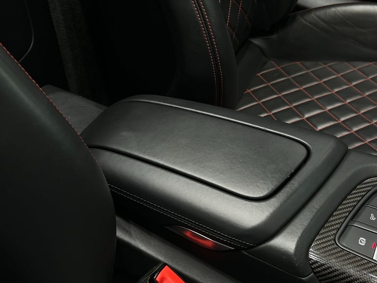  Audi R8 5.2 FSI V10 Spyder S Tronic quattro Euro 6 (s/s) 2dr Petrol Automatic