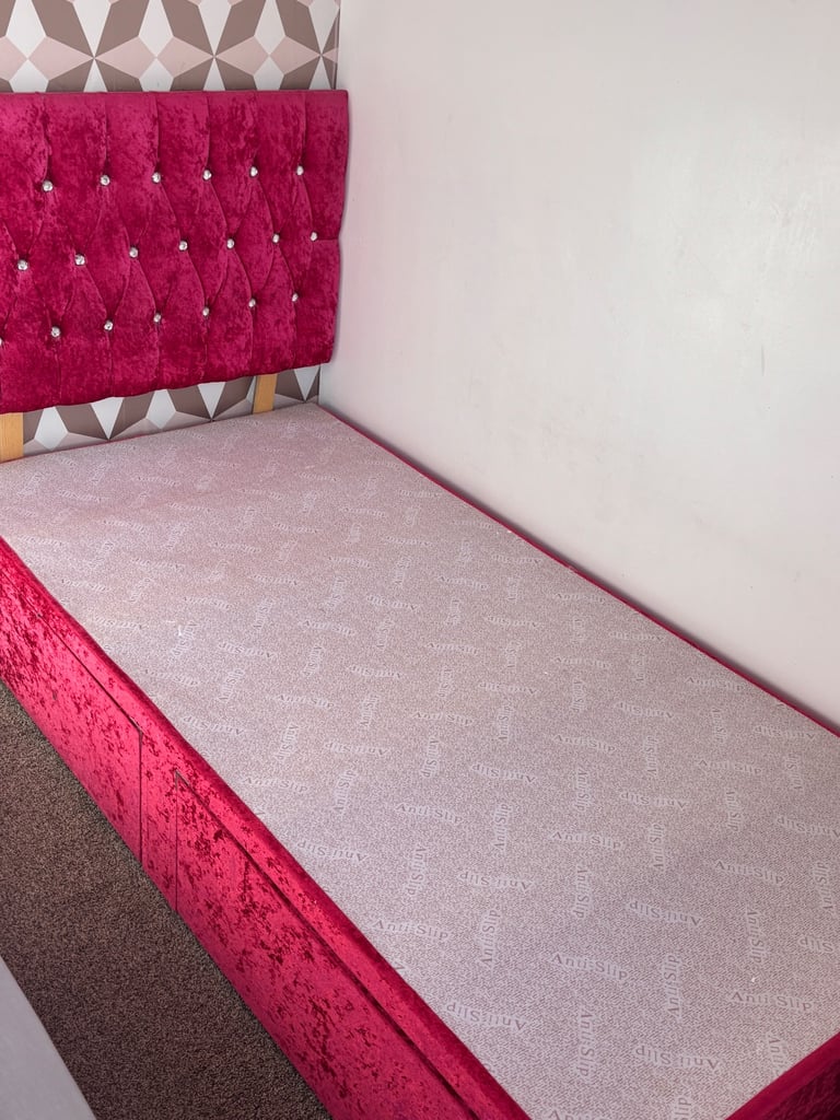 image for Free to Collect Crushed Velvet Single Bed 