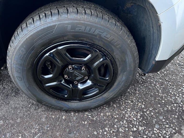 Dacia Duster 1.6 SCe Essential SUV 5dr Petrol Manual Euro 6 (s/s) (115 ps)