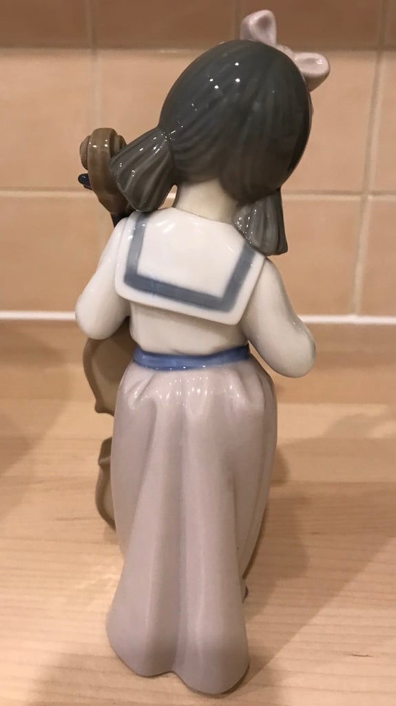 Nao by Lladro Figurine Girl with Cello Christmas 🎄 