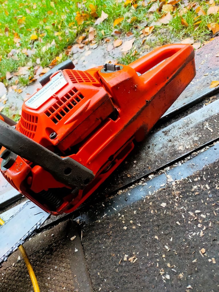 Husqvarna 350 professional petrol chainsaw 