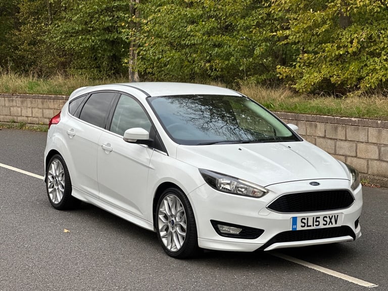 2015 Ford Focus 1.0 EcoBoost 125 Zetec S 5dr HATCHBACK Petrol Manual