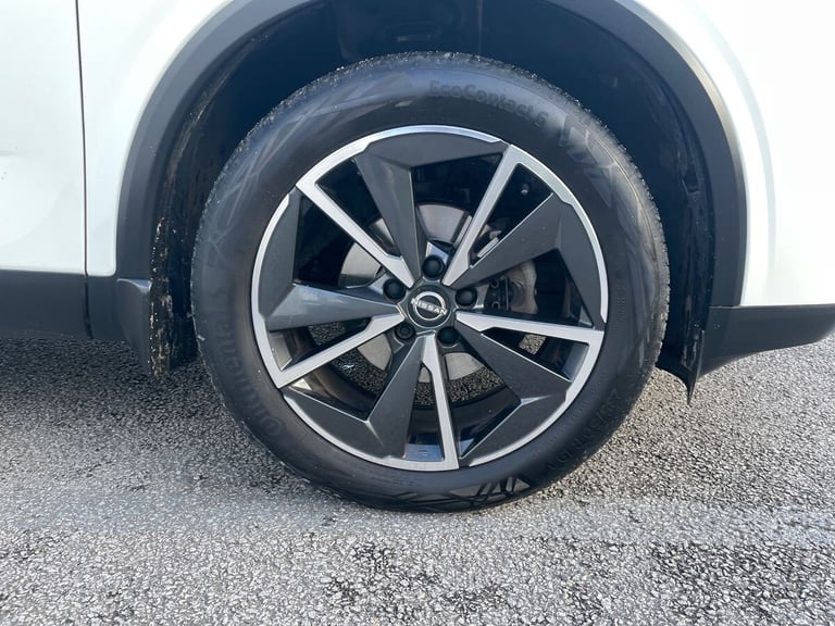 2022 Nissan Qashqai 1.3 DiG-T MH 158 Tekna 5dr Xtronic HATCHBACK PETROL Automatic