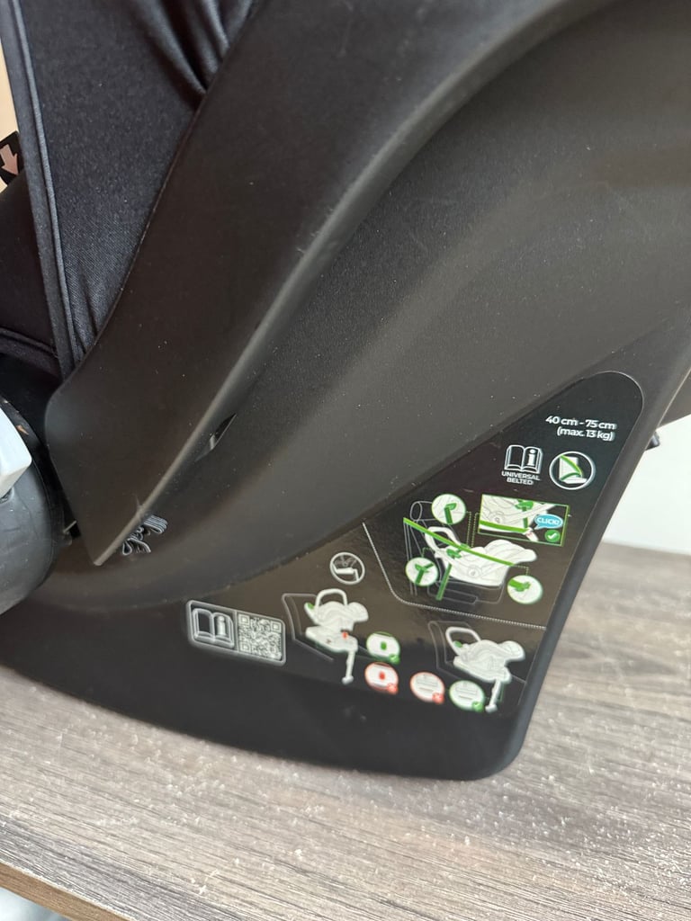 Kinderkraft Mink Pro i-Size Child Car Seat (40-75cm) up to 13kg Black