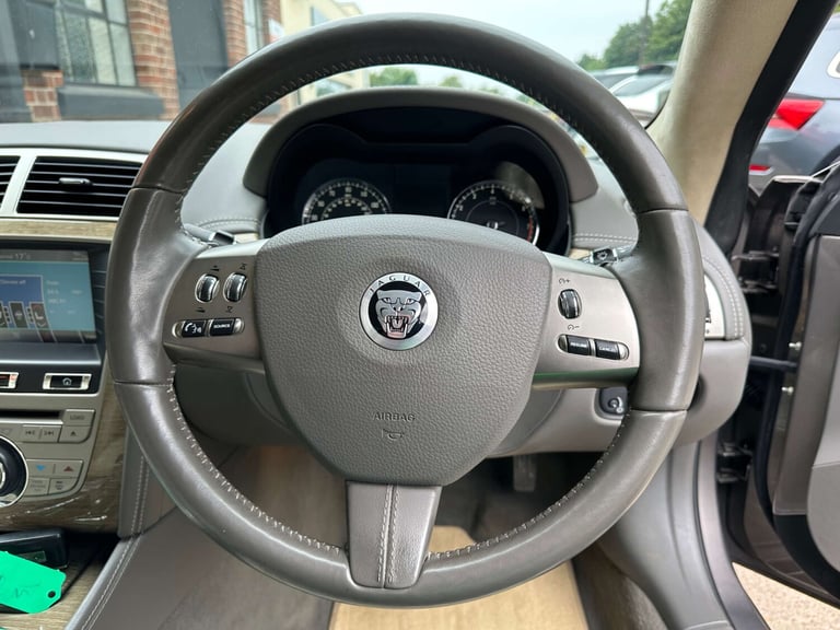 2010 Jaguar XK 5.0 V8 Portfolio 2dr Auto COUPE PETROL Automatic