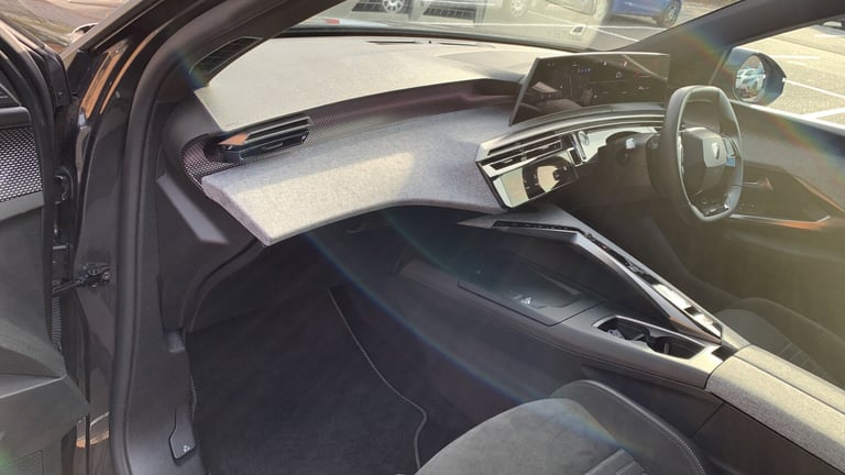 2024 Peugeot 3008 1.2 HYBRID GT SUV 5dr Petrol Hybrid e-DSC6 Euro 6 (s/s) (136 ps) SUV Hybrid Aut...