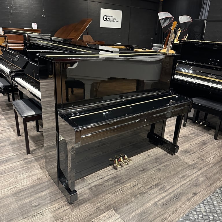 REDUCTION: Yamaha U1 Upright Piano Black | Delivery, Warranty, Stool, Tuning