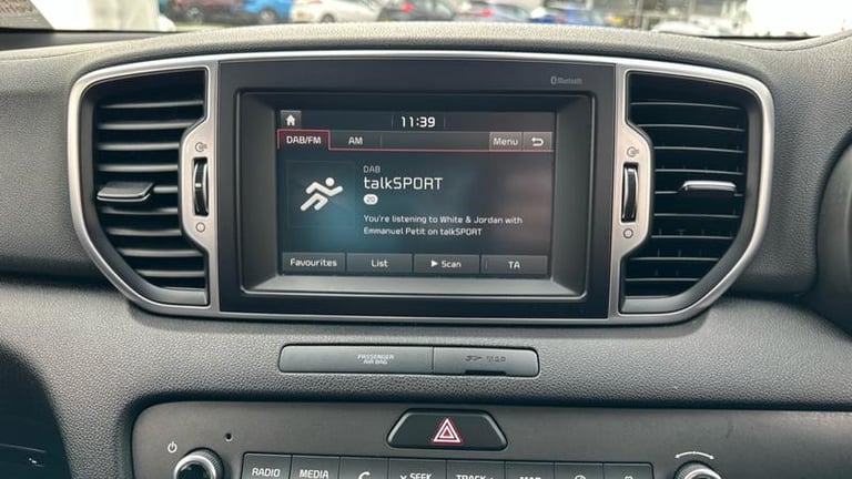 2017 Kia Sportage 1.7 CRDi 2 SUV 5dr Diesel Manual Euro 6 (s/s) (114 bhp) Manual Hatchback Diesel...