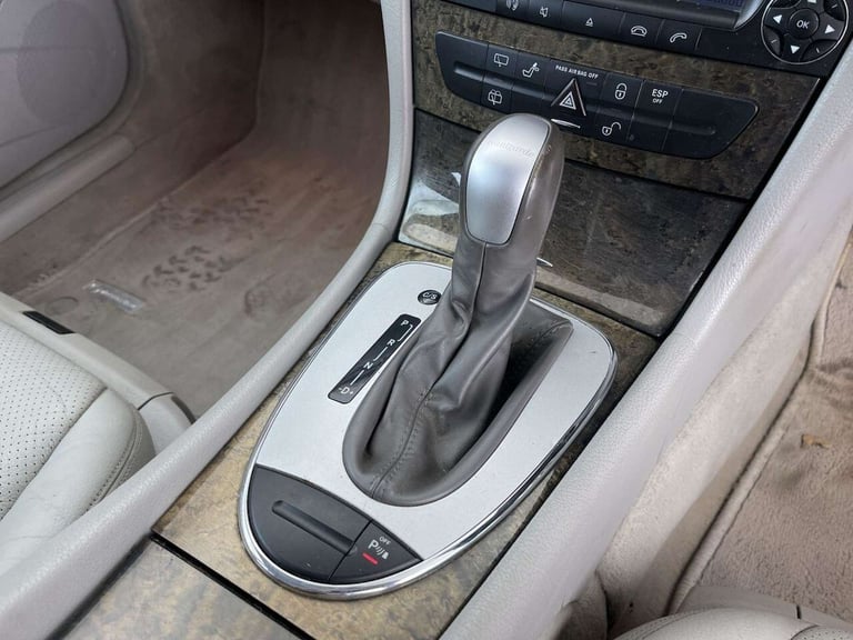 2004 Mercedes-Benz E Class 3.2 E320 CDI Avantgarde Estate 5dr Diesel Automatic (194 g/km, 204 bhp...