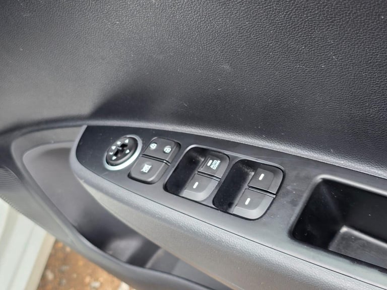 2016 Hyundai i10 1.2 SE Auto Euro 6 5dr Hatchback Petrol Automatic