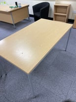 Table /desk 