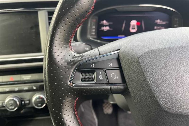 2020 SEAT Leon 1.5 TSi EVO (130 PS) FR Black Edition 5 Door Petrol Hatchback Hatchback Petrol Manual