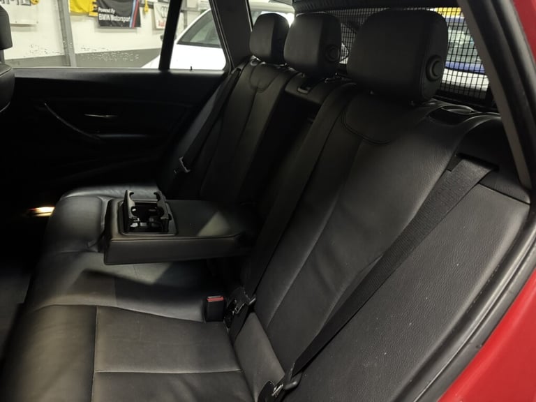 2012 BMW 3 Series 2.0 320D LUXURY TOURING 5DR Automatic Estate Diesel Automatic