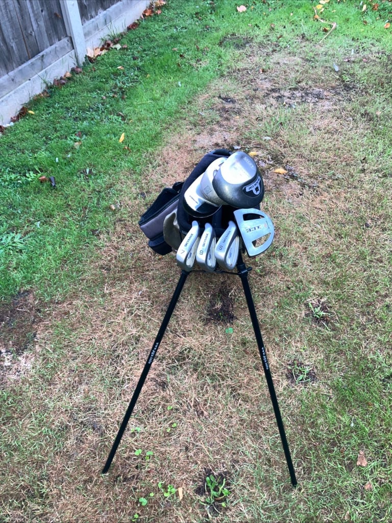 Ladies Golf Club Half Set 3-5 Woods Hybrid 7-9 Iron Sw Putter PGA Stand Bag 